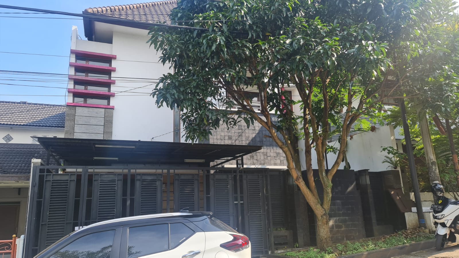 Main property image