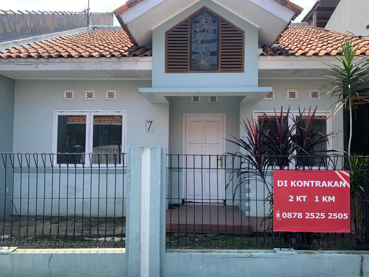 Dikontrakkan rumah di jalan Antasari 2, Antapani