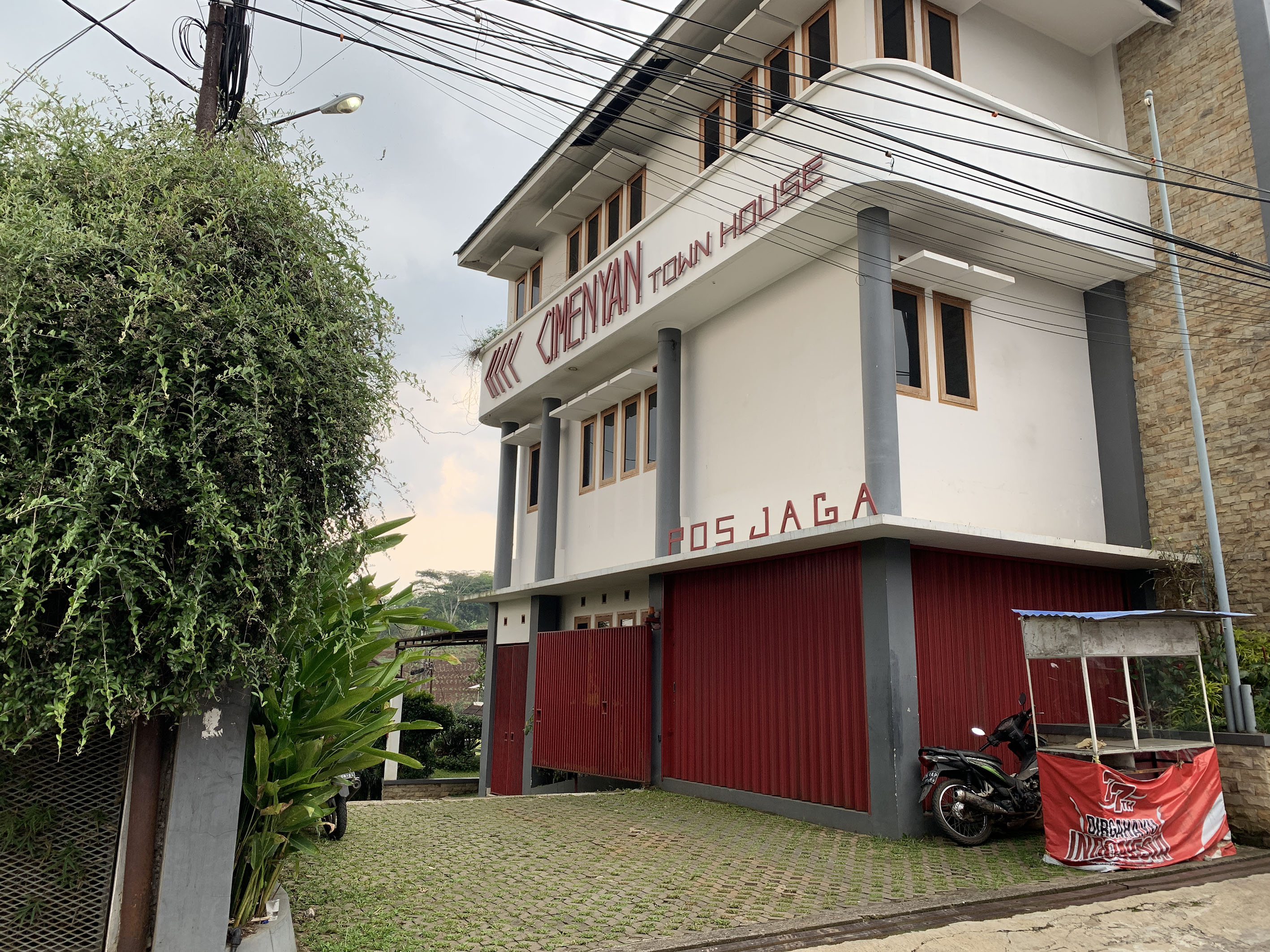 di jual rumah di sidoluhur
